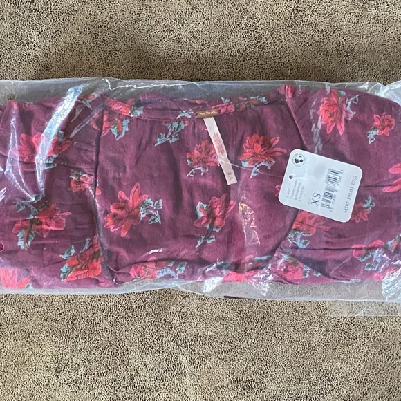 Free People XS Tie Closure Ruffle Amanda Floral Top Blouse - NWT - Picture 5 of 7